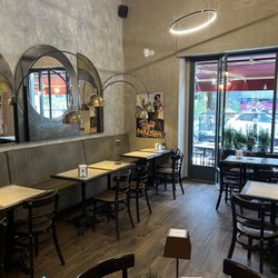 Caffe Norin - Inside