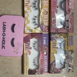 Ioni lashes and my other lash case