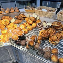 Croissant Monkland - Croissants