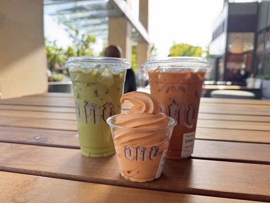 OMO Thai Tea by null