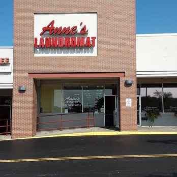 Anne's Webster Laundromat - Conveniently  between China Chef Chinese restaurant and Proietti's Italian restaurant - Laundromat Near Me - Webster, New York