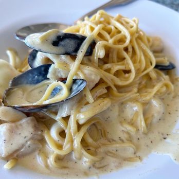 Boater's Grill - Seafood Pasta - Seafood Near Me - Key Biscayne, Florida