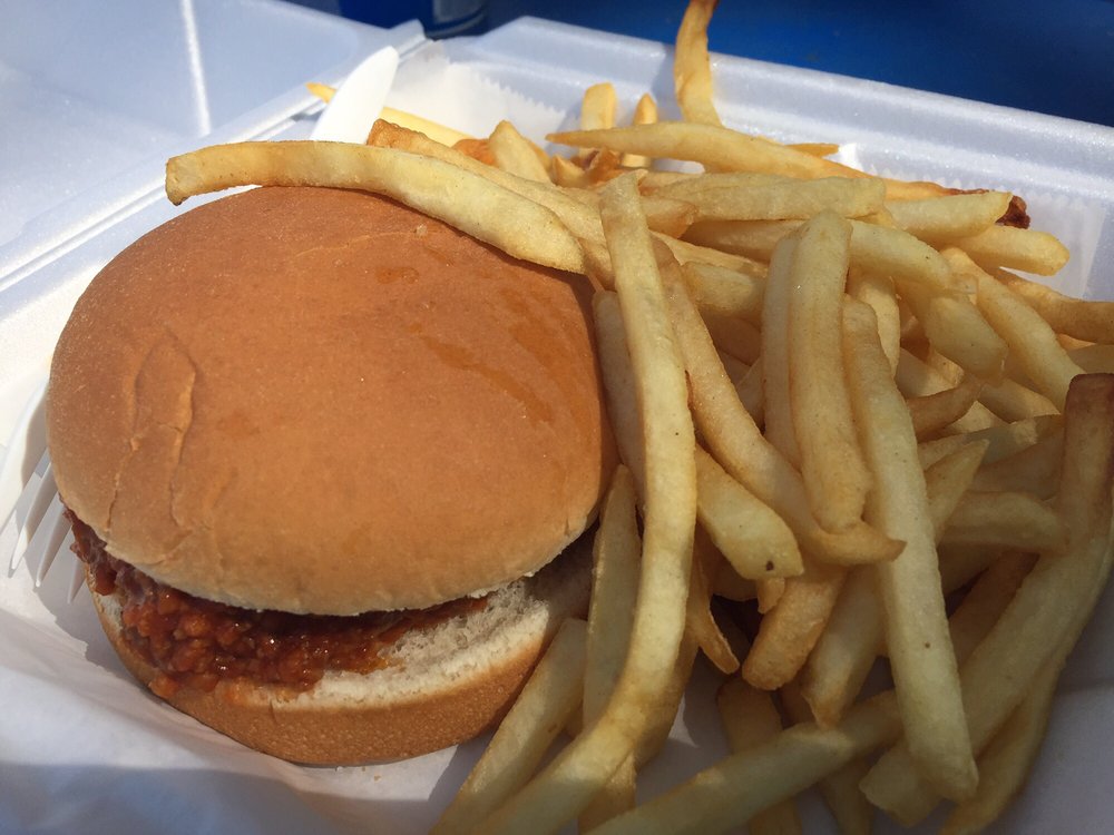 HAPPY’S DRIVEIN Updated November 2024 32 Photos & 47 Reviews