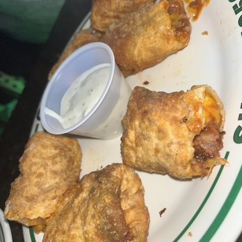 Flanigan's - Kendall - Rib rolls - Seafood Near Me - Miami, Florida