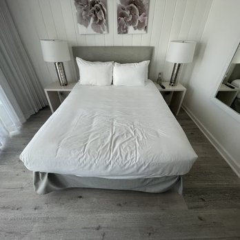 Grand Beach Hotel Miami Beach - Queen bed just a scam - Hotels Near Me - Miami Beach, Florida Grand Beach Hotel Miami Beach - Queen bed just a scam - Hotels Near Me - Miami Beach, Florida