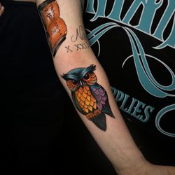 Santanas tattoo & supply