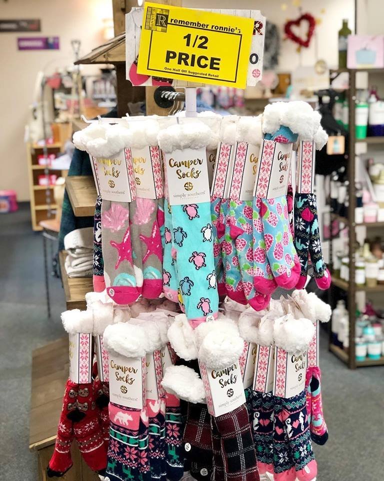 RONNIE’S CLOTHING AND SHOES Updated October 2024 33 S Broad St