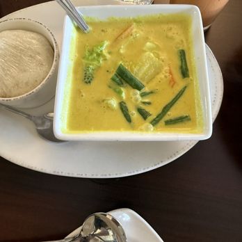 Green Papaya - Thai yellow curry w/ Sticky rice - Thai Near Me - Aptos, California