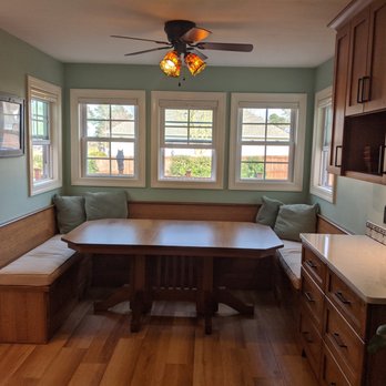 CI Cabinetry - a kitchen with a breakfast nook - Cabinetry Near Me - Virginia Beach, Virginia