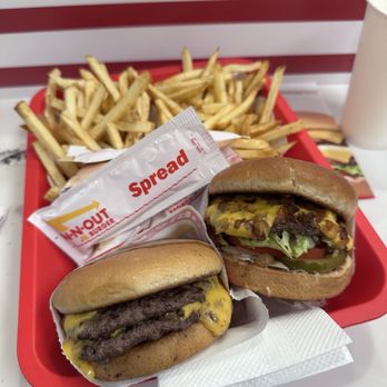 In-N-Out Burger - Fast Food Near Me - Mill Valley, California In-N-Out Burger - Fast Food Near Me - Mill Valley, California