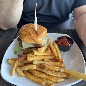 Hard Truth Distilling - Burgers are good - Distilleries Near Me - Nashville, Indiana Hard Truth Distilling - Burgers are good - Distilleries Near Me - Nashville, Indiana