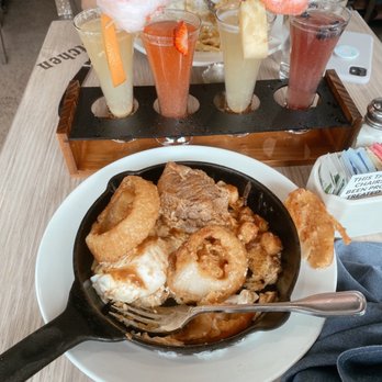 Hash Kitchen - Short rib hash (not amazing but not bad) and the mimosa flight - Breakfast & Brunch Near Me - Scottsdale, Arizona