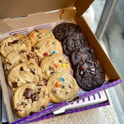 Insomnia Cookies