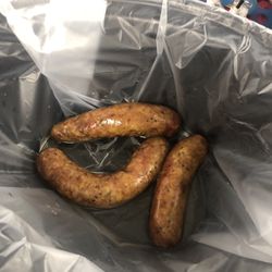 Dac’s Q - Dac's Q house made Italian and Jalapeño Cheddar sausage