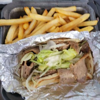 Salem's Fresh Eats - Combo #4 - original gyro with lettuce only - Seafood Near Me - Lakeland, Florida