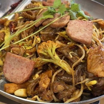 Qiwei Kitchen - Nice place to eat!! - Chinese Near Me - Rowland Heights, California