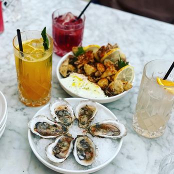 Paradiso - Oysters and Fried Artichokes - Bars Near Me - Dallas, Texas