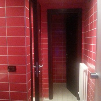 Neà Spa - Bathrooms. Men on the left, ladies straight ahead. - Day Spas Near Me - Leinì, TO