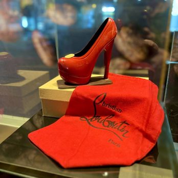 Bella Sophia Chocolates - Yes - that is a chocolate stiletto!! :-o - Chocolatiers & Shops Near Me