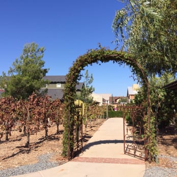 Ponte Winery - Wineries Near Me - Temecula, California Ponte Winery - Wineries Near Me - Temecula, California