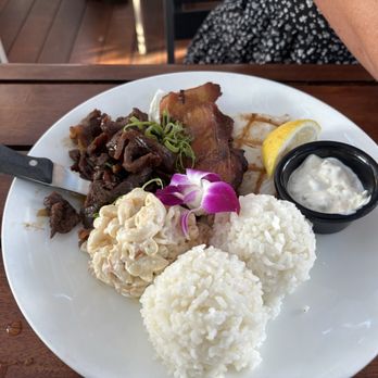 Aloha Mixed Plate - Aloha plate - Hawaiian Near Me - Lahaina, Hawaii