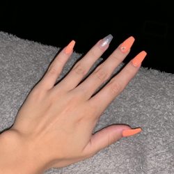Elite Nails - Acrylic Manicure