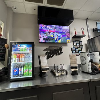 Michaelangelos Pizza - a view of the counter area - Pizza Near Me - Wilmington, North Carolina Michaelangelos Pizza - a view of the counter area - Pizza Near Me - Wilmington, North Carolina