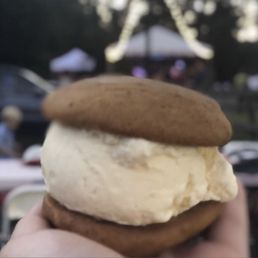 Pumpkin Cookie Sandwich!