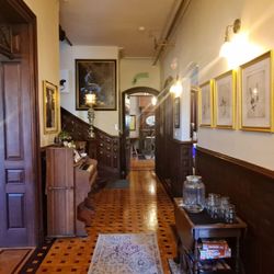 Three Birds Tavern