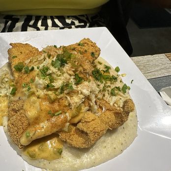Gochas Breakfast Bar | Cascade - Wine Bars Near Me - Atlanta, Georgia Gochas Breakfast Bar | Cascade - Wine Bars Near Me - Atlanta, Georgia