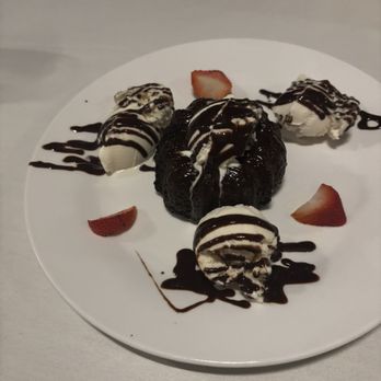 Bella Fiore Restaurante - Chocolate Lava Cake - Italian Near Me - Norwich, Connecticut