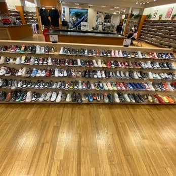 ReUp Sneakers - Shoe Stores Near Me - Springfield, Pennsylvania ReUp Sneakers - Shoe Stores Near Me - Springfield, Pennsylvania