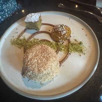 Bert's Jazz Bar - Dessert with pistachio cake - Jazz & Blues Near Me - Belfast, BFS