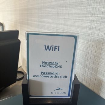 The Club CHS - Fast WiFi - Airport Lounges Near Me - Charleston, South Carolina