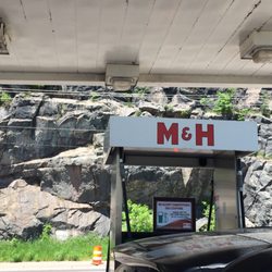 M & H Food Store - M&H Food & Gas