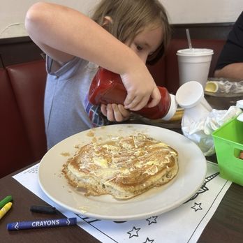 Sooners Corner - Pickles and ketchup with pancakes - Breakfast & Brunch Near Me - Perry, Oklahoma