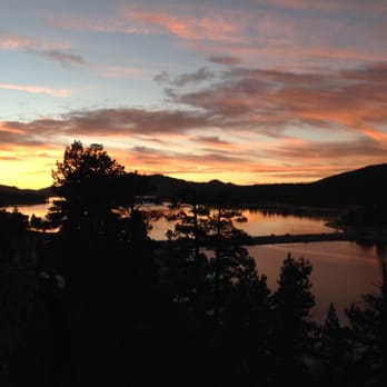 Big Bear Vacations - Beautiful view - Windsong Manor #906 - Vacation Rentals Near Me - Big Bear Lake, California Big Bear Vacations - Beautiful view - Windsong Manor #906 - Vacation Rentals Near Me - Big Bear Lake, California