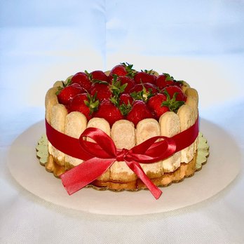 Bushwick Bakery - Strawberry charlotte - Bakeries Near Me - Brooklyn, New York