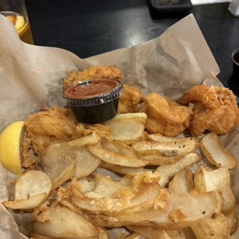 Jay Deez Sports Grill - Jumbo shrimp basket - Burgers Near Me - La Grange, Texas Jay Deez Sports Grill - Jumbo shrimp basket - Burgers Near Me - La Grange, Texas