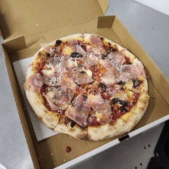 Artisan Pizza - Pizza Near Me - Burlington, Ontario