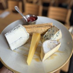 The Farmhouse Tap & Grill - Start your meal with a cheese plate full of local cheeses! Restaurant Burlington Vermont, American restaurant Burlington.