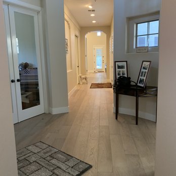 Copper State Flooring - a hallway leading to a living room - Flooring Near Me - Mesa, Arizona