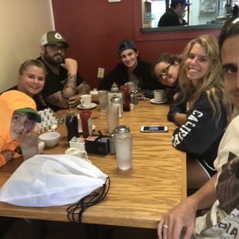 Jerry's Cafe - Cafes Near Me - Beloit, Wisconsin