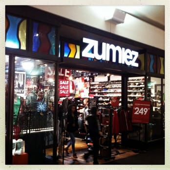 Zumiez - Men's Clothing Near Me - Providence, Rhode Island Zumiez - Men's Clothing Near Me - Providence, Rhode Island