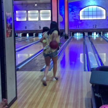 Bowl & Barrel - Bowling alley is spacious - Bowling Near Me - San Antonio, Texas