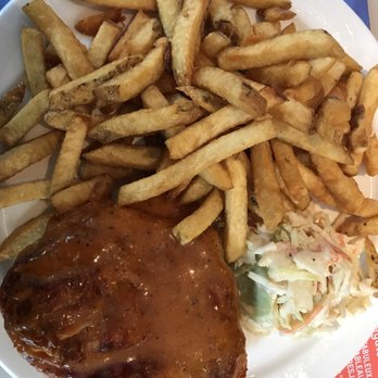 Poulet Portuguais - Assiette de poitrine (chicken breast platter) with picante sauce. - Portuguese Near Me - Quebec City, Quebec Poulet Portuguais - Assiette de poitrine (chicken breast platter) with picante sauce. - Portuguese Near Me - Quebec City, Quebec