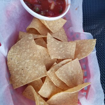 El Guanaco - Chips and fresh salsa - Mexican Near Me - Troy, Michigan