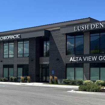 Canyon Chiropractic Clinic - Outside of Building - Chiropractors Near Me - Highland, Utah Canyon Chiropractic Clinic - Outside of Building - Chiropractors Near Me - Highland, Utah
