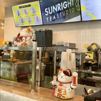Sunright Tea Studio - Inside - Bubble Tea Near Me - Federal Way, Washington