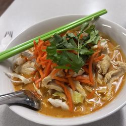 Mia’s Wok - The Kapoon here is delicious!!